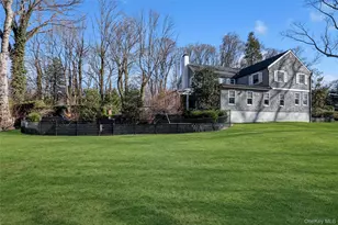 39 Barkers Point Rd, Sands Point, NY 11050 - Photo 34