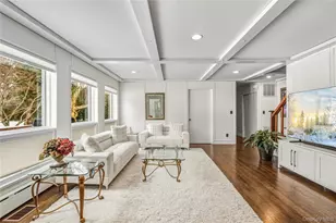 19 Frost Creek Dr, Locust Valley, NY 11560 - Photo 14