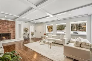 19 Frost Creek Dr, Lattingtown, NY 11560 - Photo 10