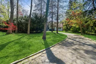 19 Frost Creek Dr, Locust Valley, NY 11560 - Photo 34