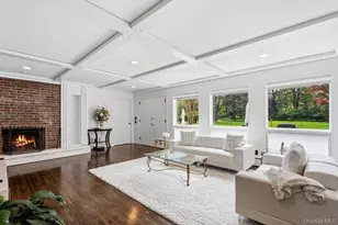 19 Frost Creek Dr, Locust Valley, NY 11560 - Photo 14
