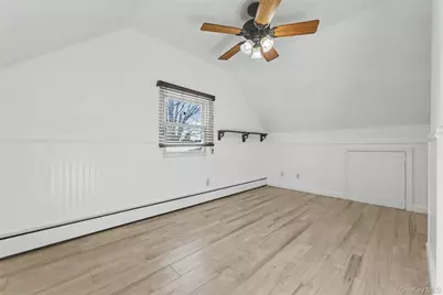 15 Primrose Lane, Levittown, NY 11756 - Photo 14