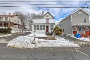 16 Liberty St, Middletown, NY 10940 - Photo 2