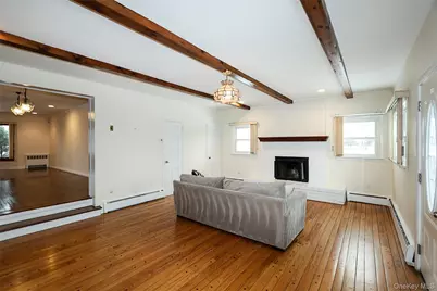 [Address not provided], Syosset, NY 11791 - Photo 14
