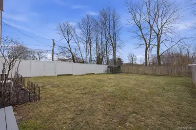 [Address not provided], Patchogue, NY 11772 - Photo 24