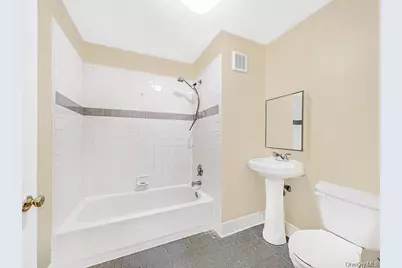 946 E 181st Street, Bronx, NY 10460 - Photo 22