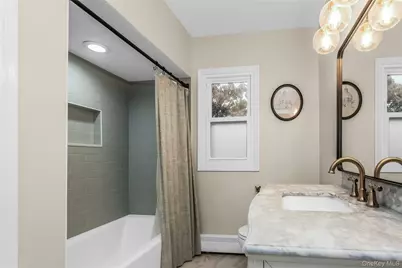 30 Coolidge Street, Malverne, NY 11565 - Photo 24
