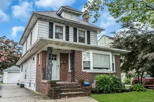 30 Coolidge St, Malverne, NY 11565 - Photo 2