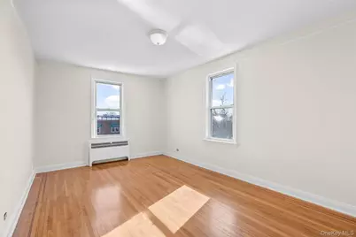 2736 Colden Avenue, Bronx, NY 10469 - Photo 16