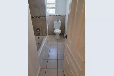 360 Franklin Avenue, Mount Vernon, NY 10553 - Photo 2