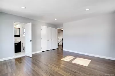 107 Hayes Street, Garden City, NY 11530 - Photo 16