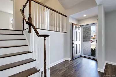 107 Hayes Street, Garden City, NY 11530 - Photo 4