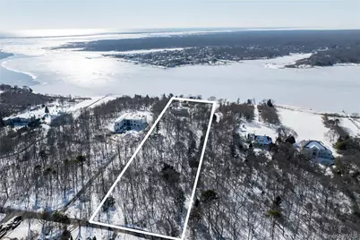 34 Old Neck Road S, Center Moriches, NY 11934 - Photo 18