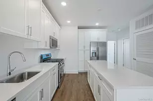 506 Emanuel Wy, East Meadow, NY 11554 - Photo 14