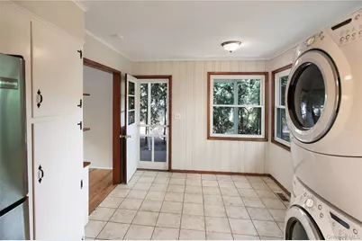 114 Lynncliff Road 114 Lynncliff Road, Hampton Bays, NY 11946 - Photo 10