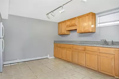 430 Staples Street, Farmingdale, NY 11735 - Photo 18