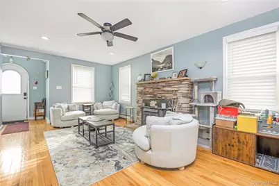 430 Staples Street, Farmingdale, NY 11735 - Photo 8