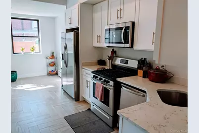 8424 129th Street, Kew Gardens, NY 11415 - Photo 4