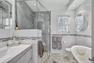 3377 Agar Pl, Bronx, NY 10465 - Photo 20