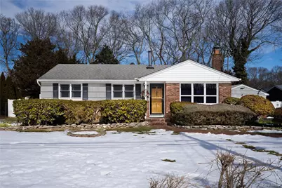 429 Mollie Boulevard, Holbrook, NY 11741 - Photo 1