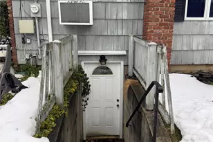 429 Mollie Blvd, Holbrook, NY 11741 - Photo 32