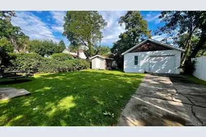 27 Southridge Drive #2, Glen Cove, NY 11542 - Photo 8