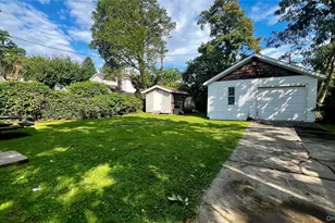 27 Southridge Dr, Glen Cove, NY 11542 - Photo 8