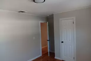 150 Albany Ave, West Babylon, NY 11704 - Photo 8