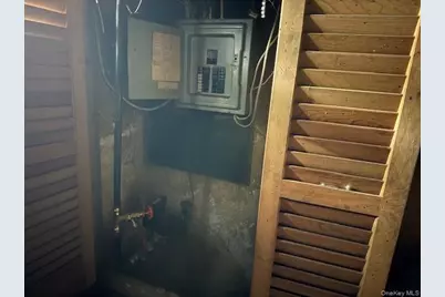 11 Birch Drive, Huntington Station, NY 11746 - Photo 22