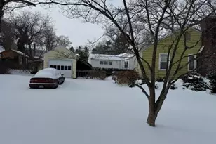 11 Birch Dr, Huntington Station, NY 11746 - Photo 4