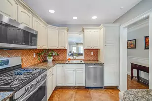 14 Glen Hollow Dr, Holtsville, NY 11742 - Photo 16