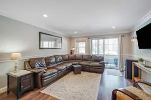 14 Glen Hollow Dr, Holtsville, NY 11742 - Photo 12