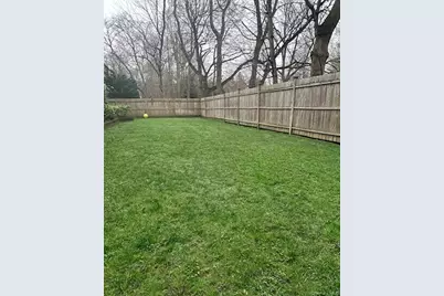 33 Northwood Circle, Huntington, NY 11743 - Photo 22