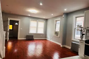 9527 239th St, Floral Park, NY 11001 - Photo 14