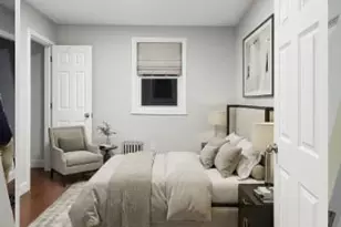 9527 239th St, Floral Park, NY 11001 - Photo 4