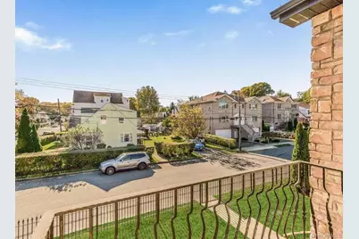 113 Maple Place #2nd Floor, Yonkers, NY 10704 - Photo 16