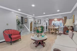 1083 Northgate Ct, Uniondale, NY 11553 - Photo 6