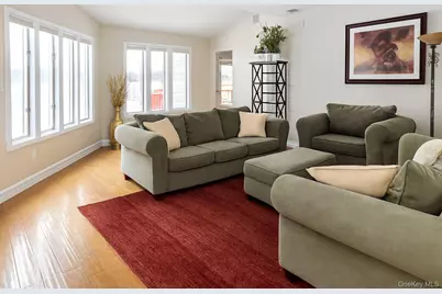 69 Ann Drive S, Freeport, NY 11520 - Photo 6