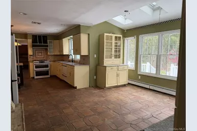 31 Upper Sheep Pasture Road, East Setauket, NY 11733 - Photo 8