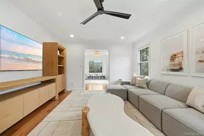 10 Woodhull Road, East Setauket, NY 11733 - Photo 4