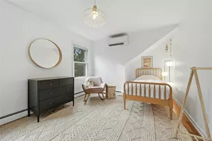 10 Woodhull Rd, East Setauket, NY 11733 - Photo 32