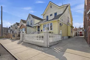 104-78 129th St, Richmond Hill, NY 11419 - Photo 6