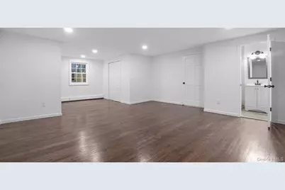 35 John Street, Port Jefferson Station, NY 11776 - Photo 14
