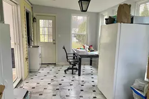 107 A Baker Hill Rd, Great Neck, NY 11023 - Photo 4