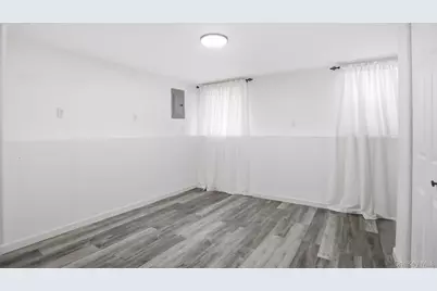 8 Myrtle Avenue, Brentwood, NY 11717 - Photo 8