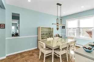 3471 Bay Front Dr, Baldwin, NY 11510 - Photo 18