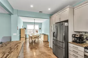 3471 Bay Front Dr, Baldwin, NY 11510 - Photo 10