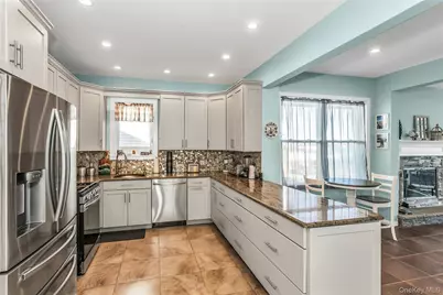 3471 Bay Front Drive, Baldwin, NY 11510 - Photo 8