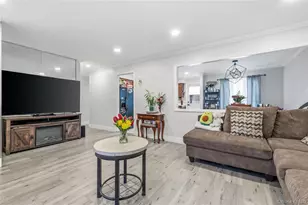 758 Stewart Ave, Bethpage, NY 11714 - Photo 4