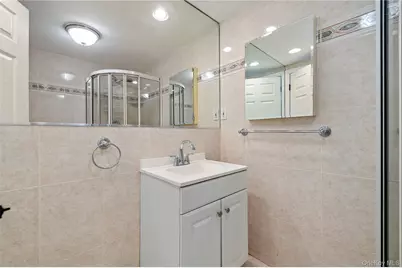 758 Stewart Avenue, Bethpage, NY 11714 - Photo 32